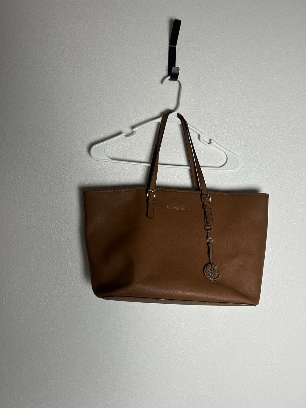 Michael Kors Brown Saffiano Leather Jet Set Large Travel Tote Leather Lining